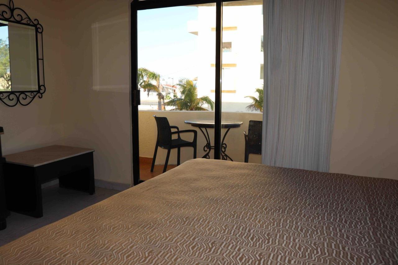 Hotel Arenas Del Mar Resort تامبيكو الغرفة الصورة
